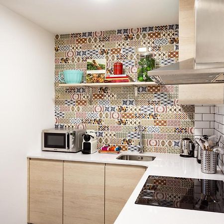 Stay U-Nique Apartments Travessera II บาร์เซโลนา ภายนอก รูปภาพ