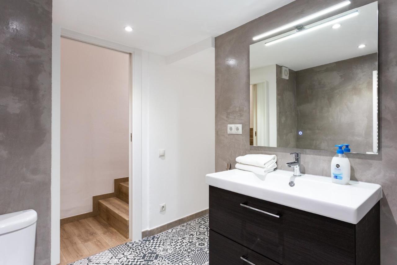 Stay U-Nique Apartments Travessera II บาร์เซโลนา ภายนอก รูปภาพ