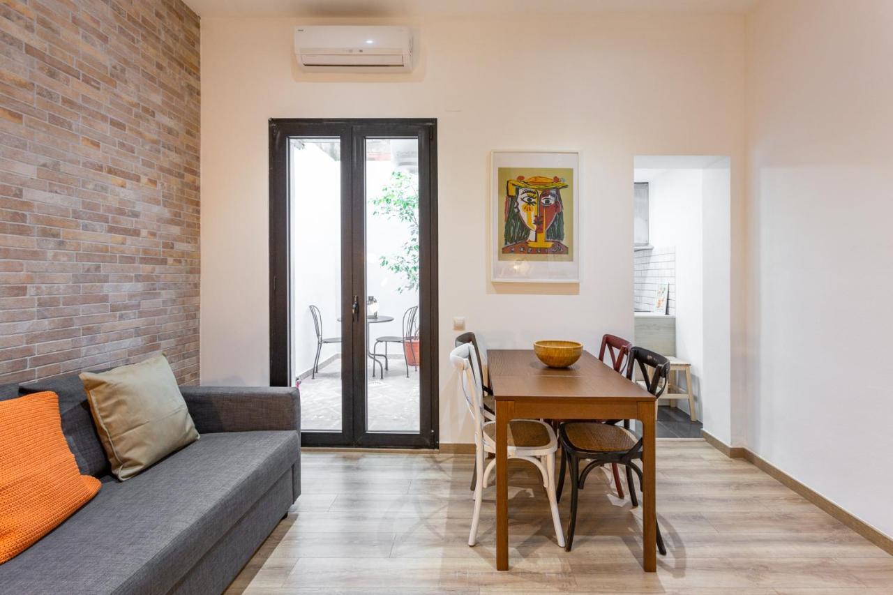 Stay U-Nique Apartments Travessera II บาร์เซโลนา ภายนอก รูปภาพ